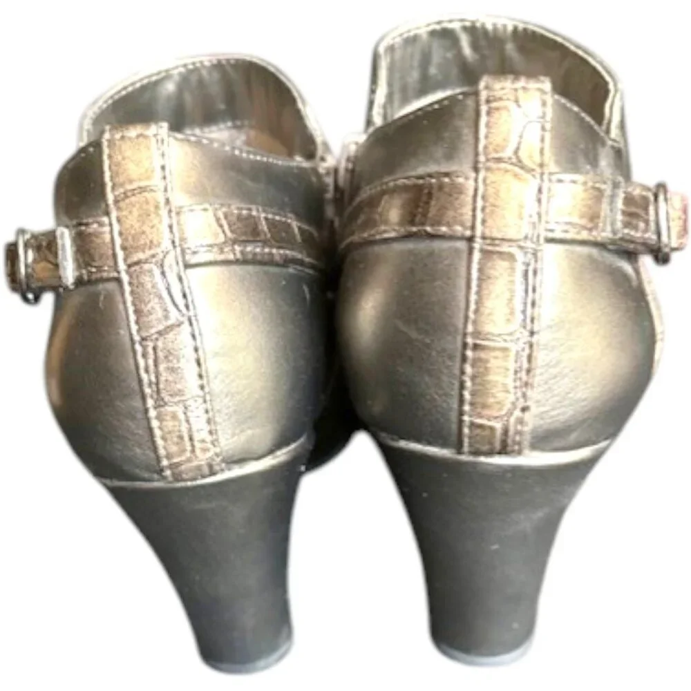 Easy Street Metallic Vegan Ankle Zip Booties - 9M - Taupe